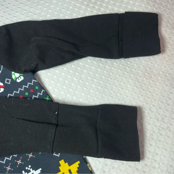 Hackett’s Super Mario/ Nintendo Grow With Me Sweater & Hat Set 3-12m - Picture 4 of 6